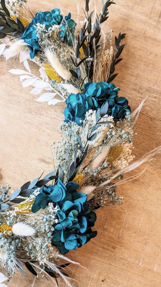Réconciliation Végétale Harmonie Couronne Fleurs Séchées Bleu