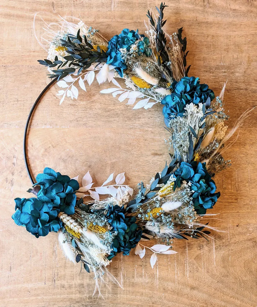 Réconciliation Végétale Harmonie Couronne Fleurs Séchées Bleu