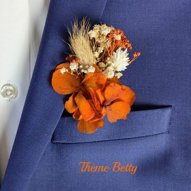 Réconciliation Végétale boutonnière mariage fleurs séchées marié