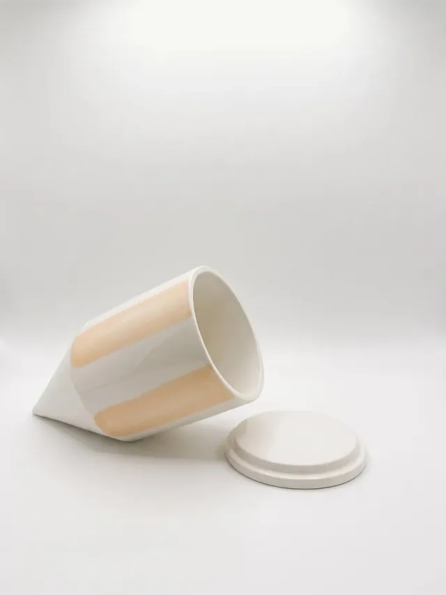 By Charlot Oya arrosoir rayé beige intérieur