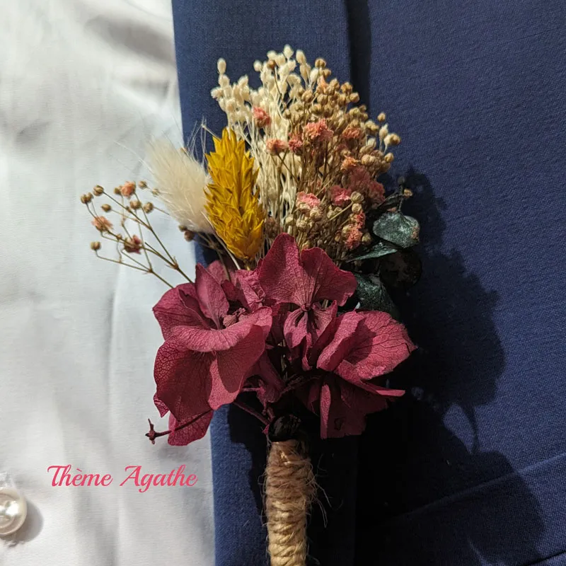 Réconciliation Végétale boutonnière mariage fleurs séchées marié