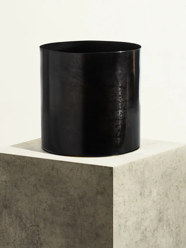 By Charlot Métal mat cache-pot noir graphite 24 cm XL