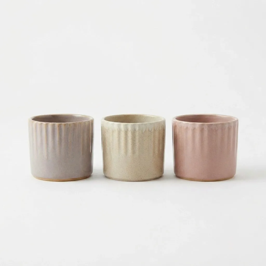 Plant and Stories lot 3 cache-pots céramique striés 6cm mates