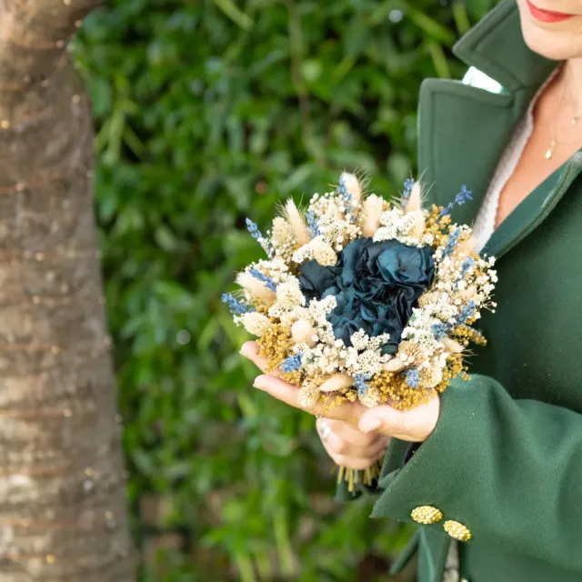 Réconciliation Végétale Céleste bouquet séchées bleu hortensia
