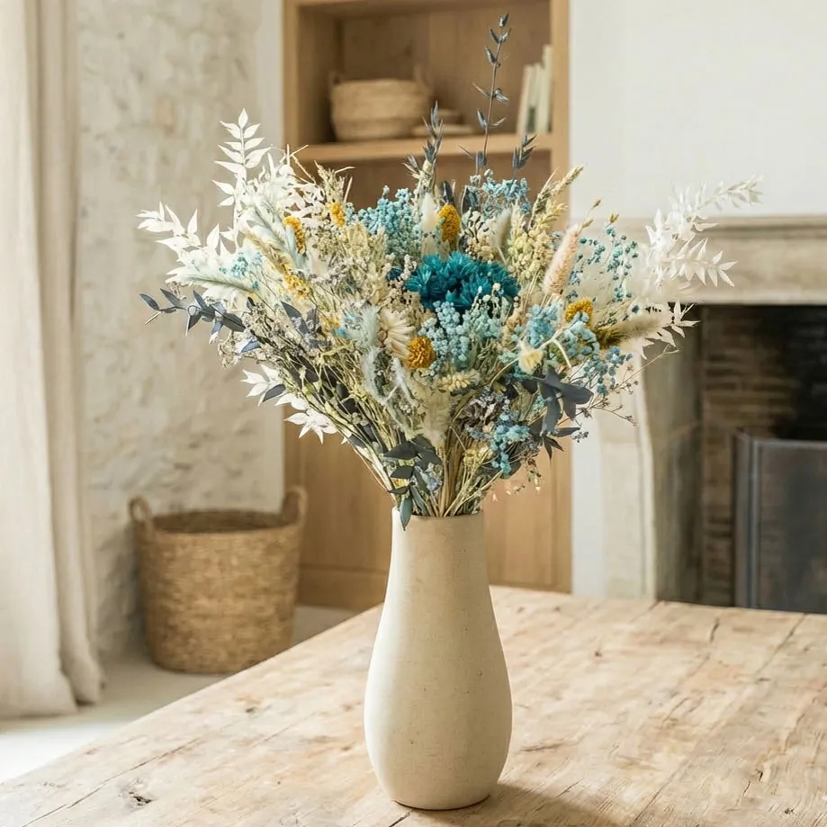 Réconciliation Végétale Charlotte bouquet fleurs séchées hortensia bleu