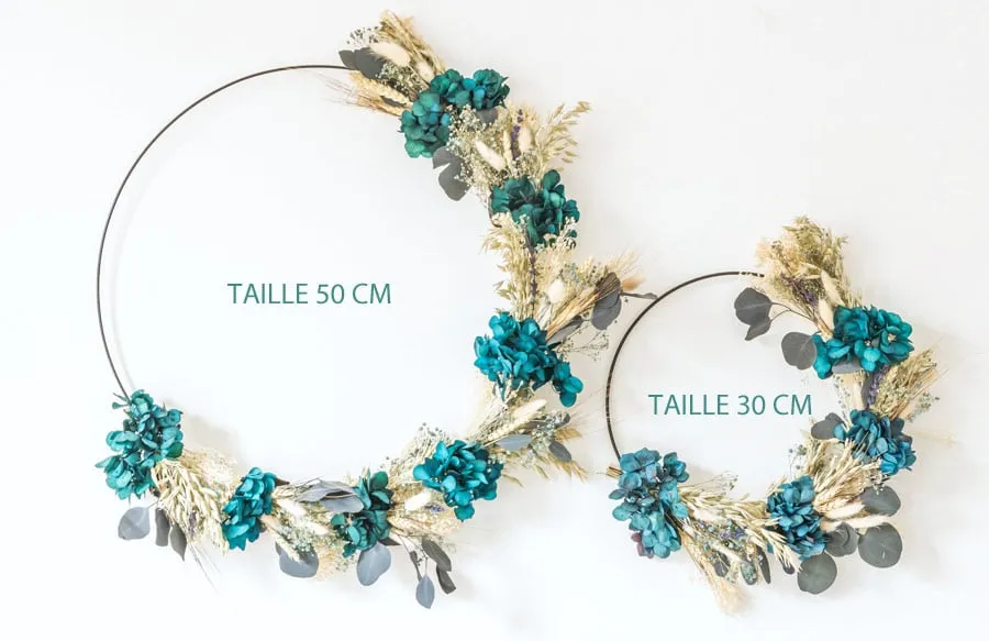Réconciliation Végétale Holly couronne fleurs séchées hortensia bleu