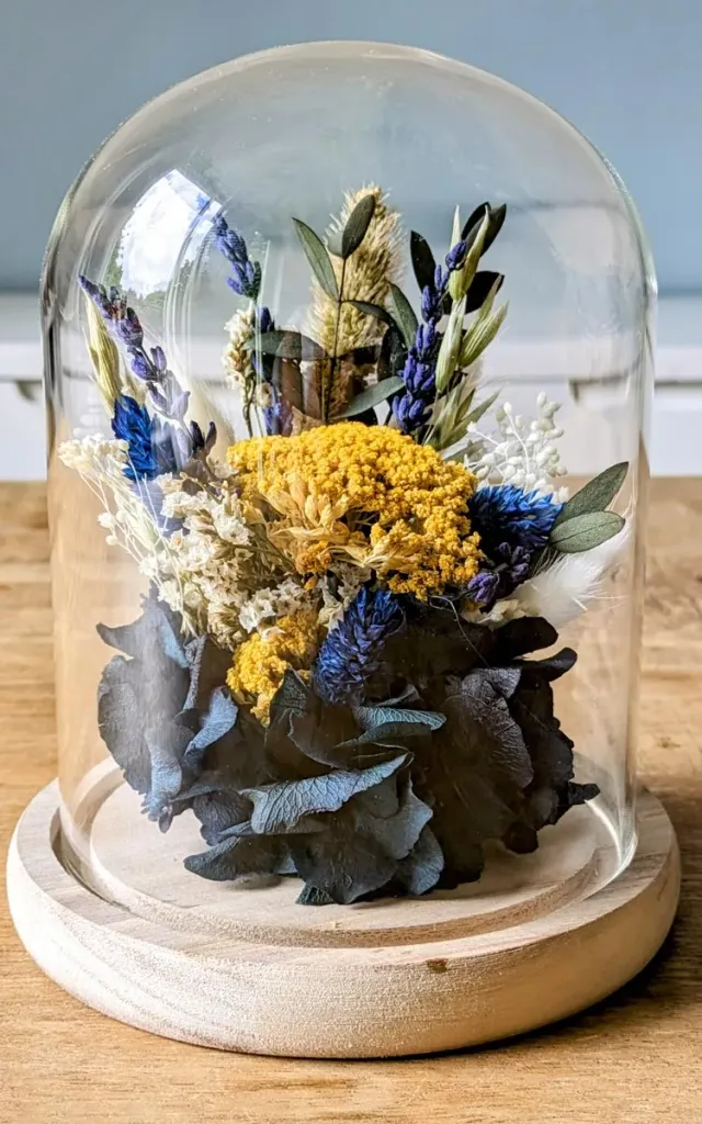 Réconciliation Végétale Angèle cloche fleurs séchées hortensia