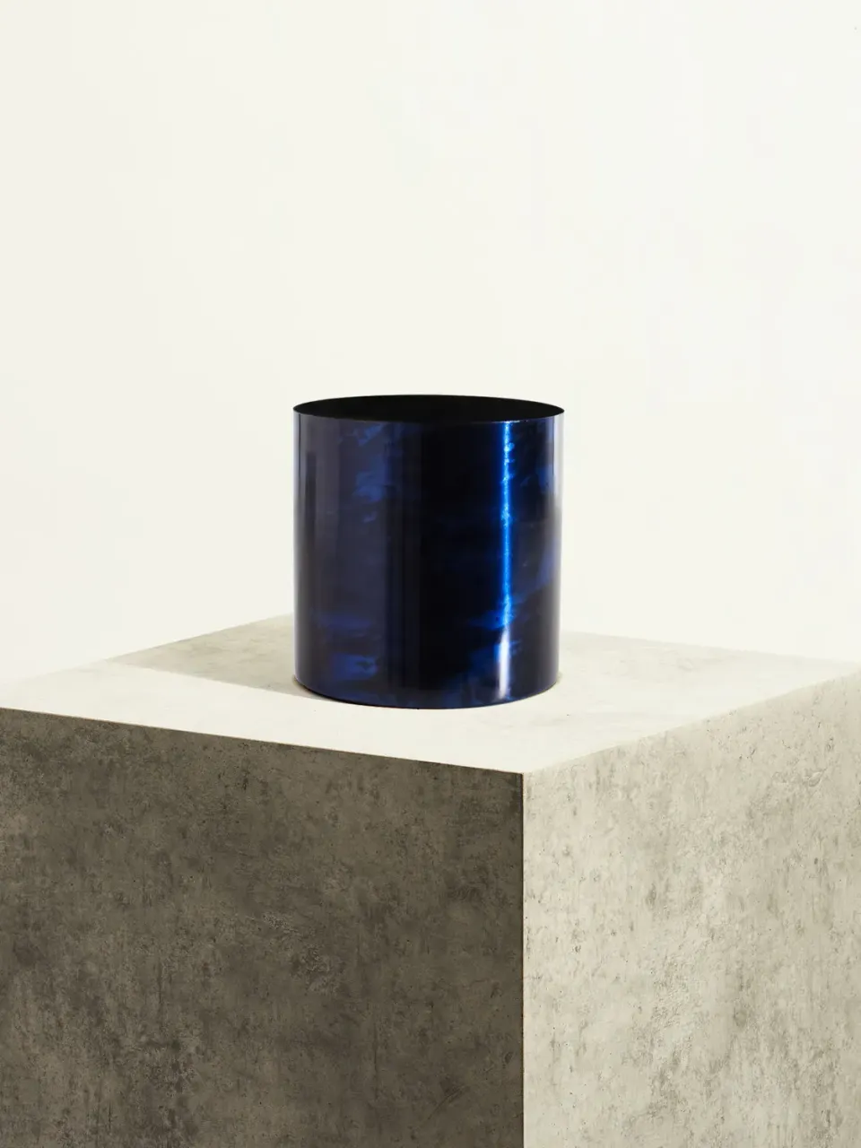 By Charlot Bleu lazuli cache-pot 14 cm métal mat