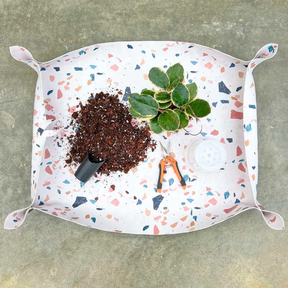 Plant and Stories Grand tapis rempotage simili cuir vert imparfait