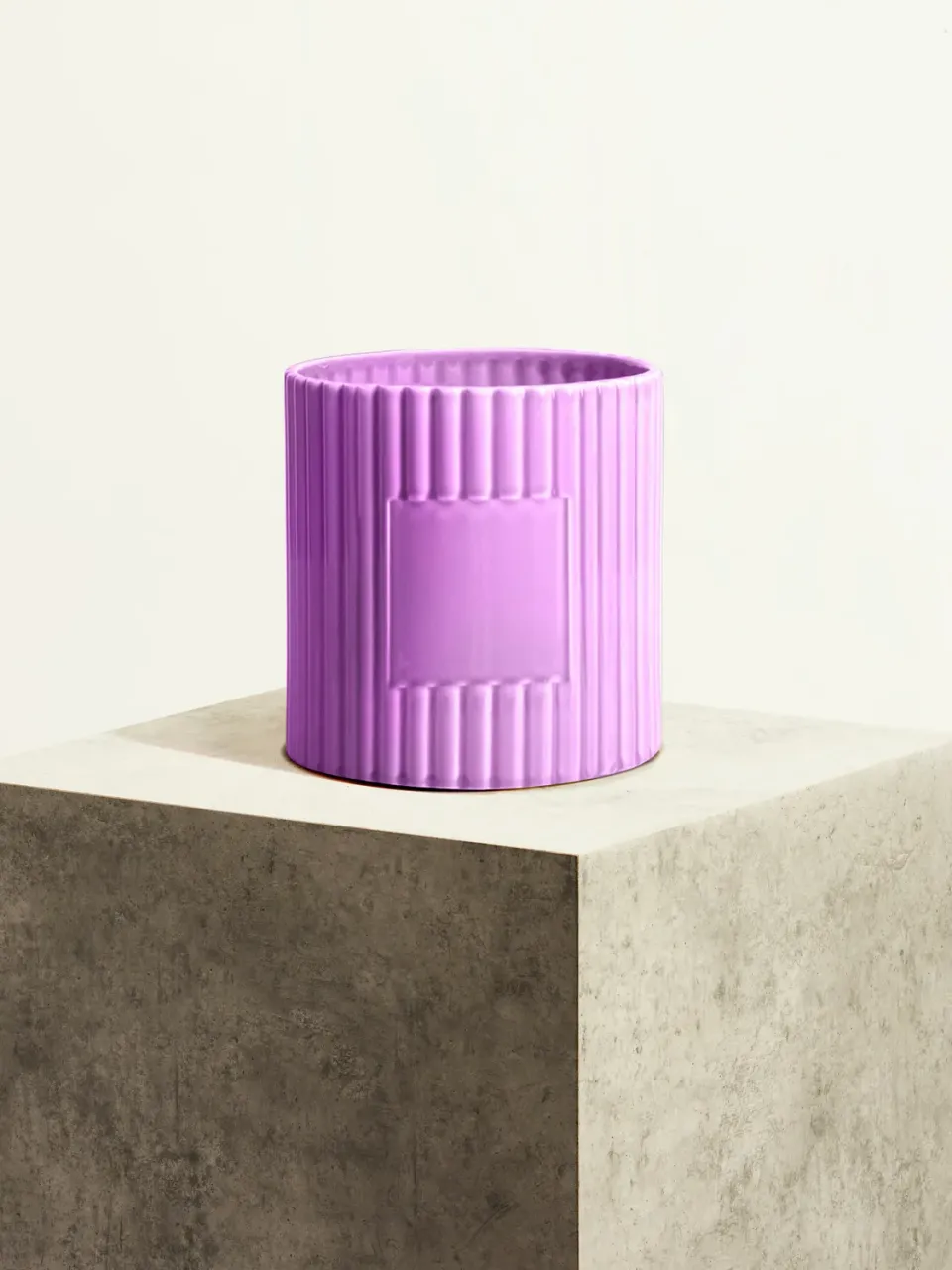 By Charlot Lilas cache-pot céramique cannelé 18 cm lilas
