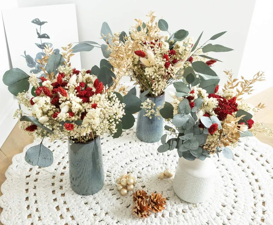 Réconciliation Végétale bouquet fleurs séchées Noël rouge eucalyptus