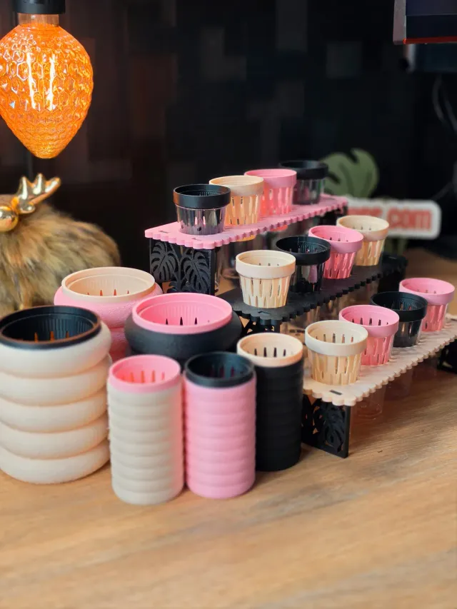plant.ess Sip Station Full Set pots auto-arrosants 18 pots multicolore