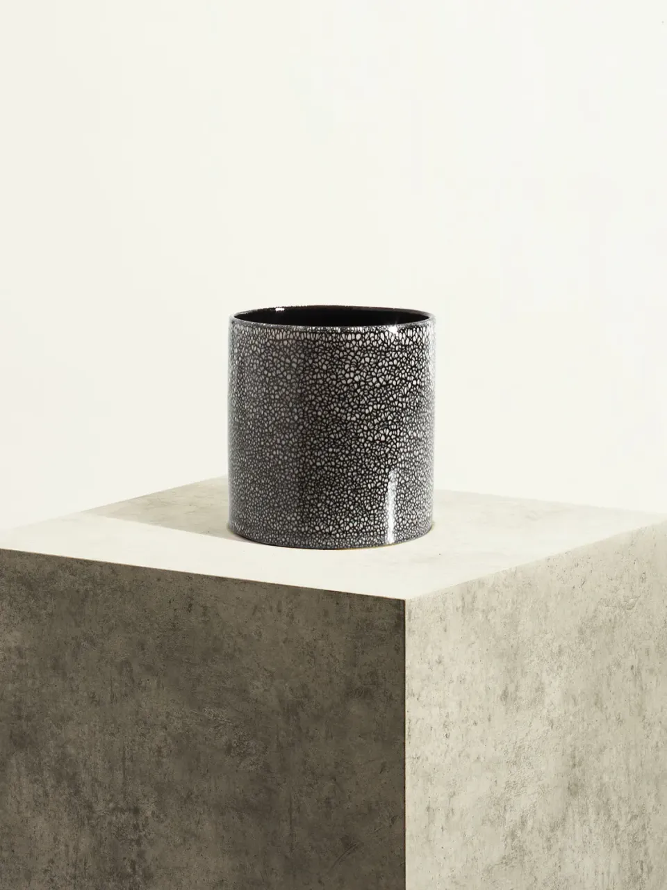By Charlot Noir Basalte cache-pot céramique 14 cm