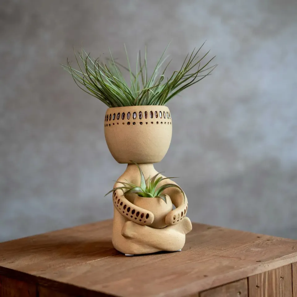 Airplantshop Airplant Man Figurine Plante Aérienne Beige 2 Plantes