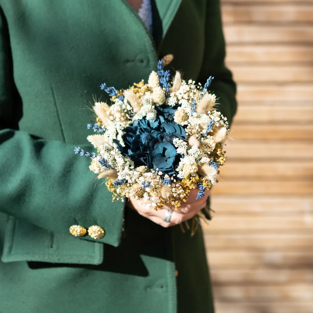 Réconciliation Végétale Céleste bouquet séchées bleu hortensia